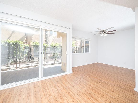 5th image of 20951 Roscoe Blvd #77-10