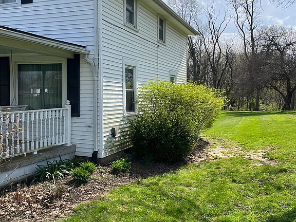 4th image of 21 Cottage Ave