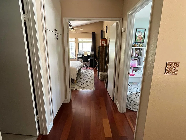 3503 Voyager Cir — Photo 9