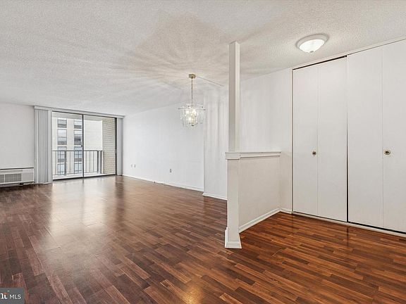 4th image of 666 W Germantown Pike APT 2716