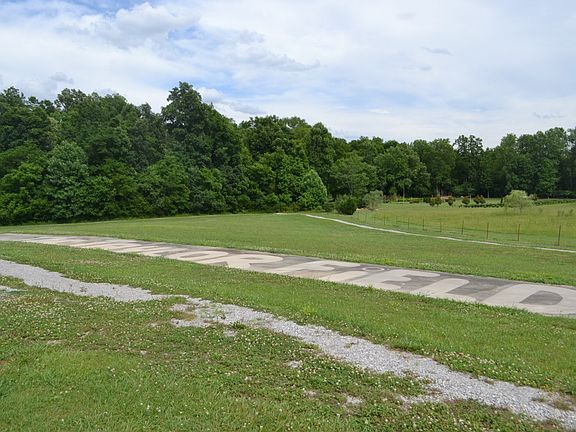 4th image of 3519 Shelbyville Rd
