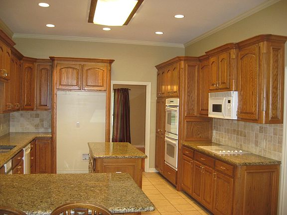 3rd image of 233 County Road 2153