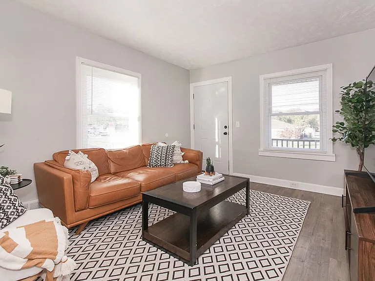 7329 Ward Rd — Photo 12