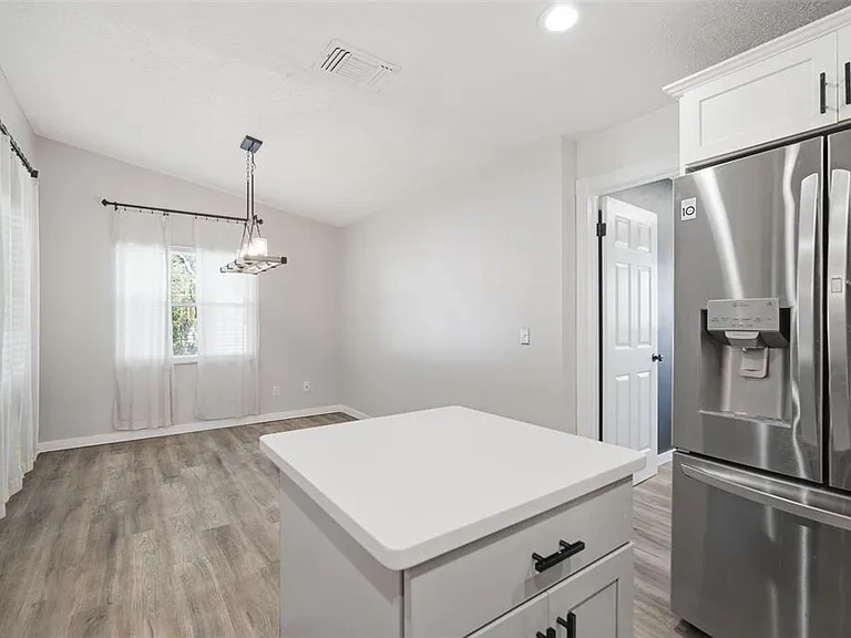 7403 Providence Rd — Photo 43
