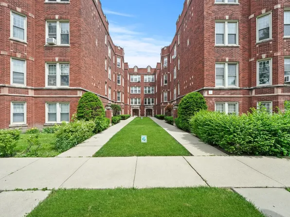 4838 W Henderson St APT 1A, Chicago, IL 60641