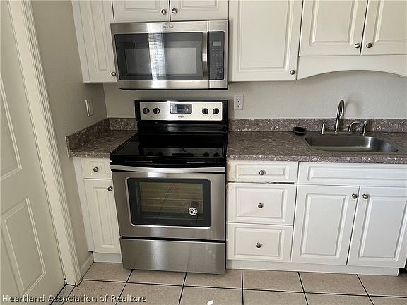 3rd image of 573 Vanguard Ave NW