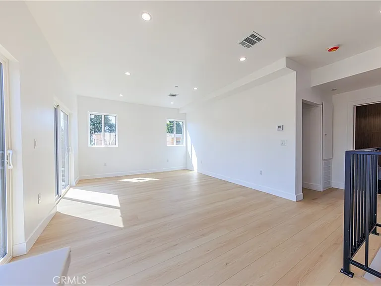 2426 S West View St #C — Photo 23