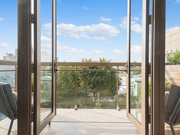 2nd image of 500 4th Ave APT 3O