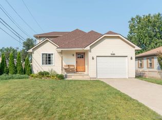 11635 Francis Ave, Plymouth, MI 48170