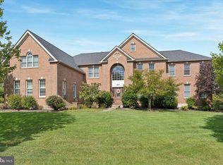 107 Patriot Dr, Collegeville, PA 19426