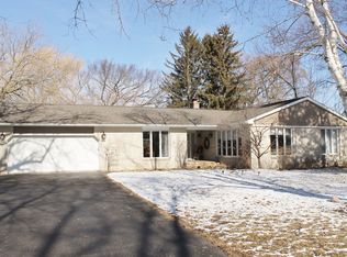 19624 W Martin Dr, Mundelein, IL