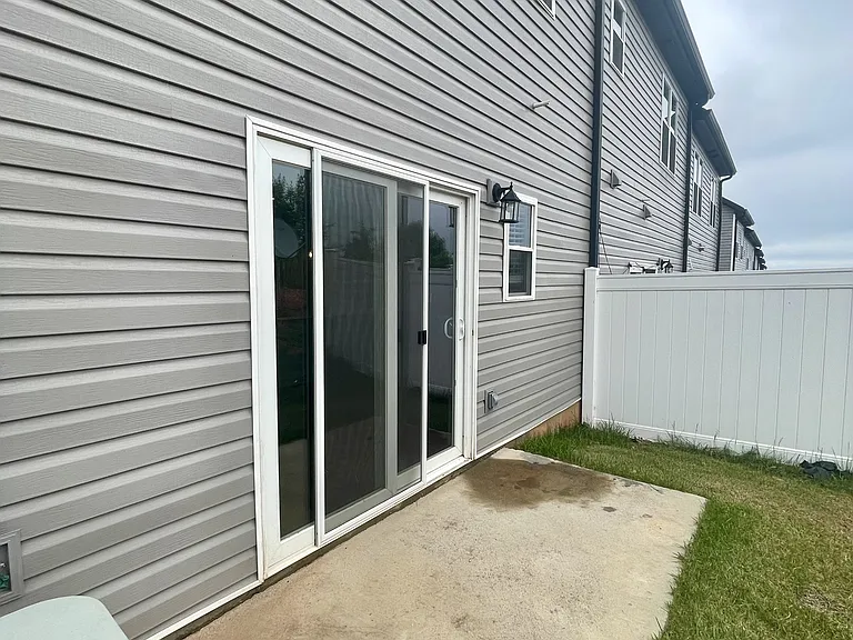 105 Emanuel Ct #1 — Photo 35