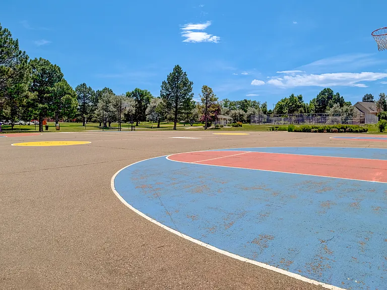 Aurora Hills — Photo 8