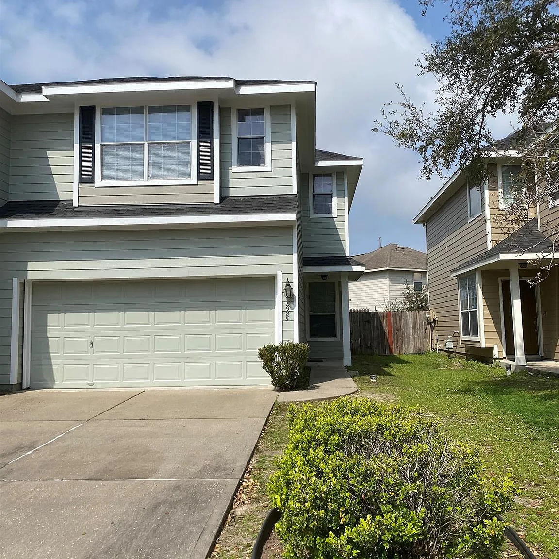 3 bed, 2.5 bath, 1502 sqft, $1,700 — Photo 1