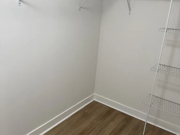 320 Richmond St E #208 — Photo 19