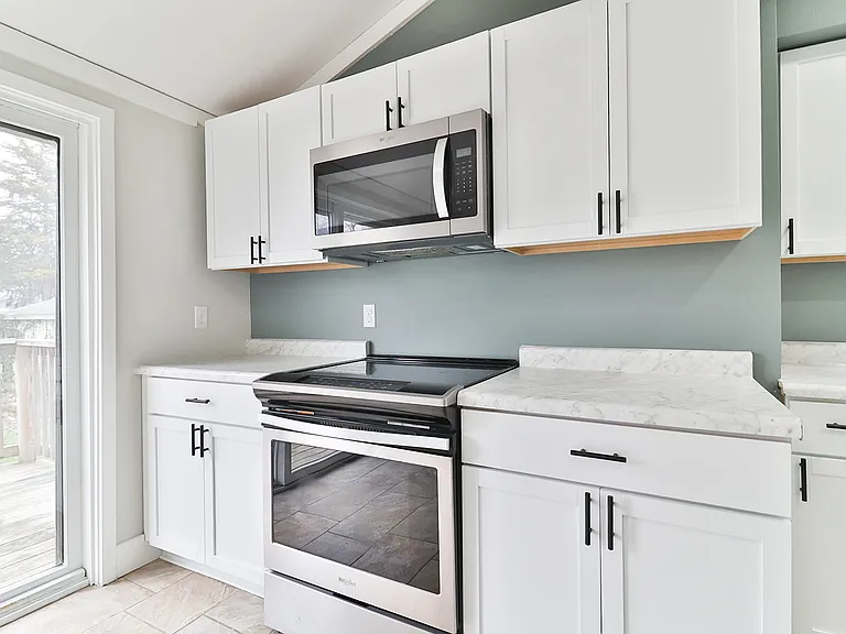 343 S Charles St — Photo 6