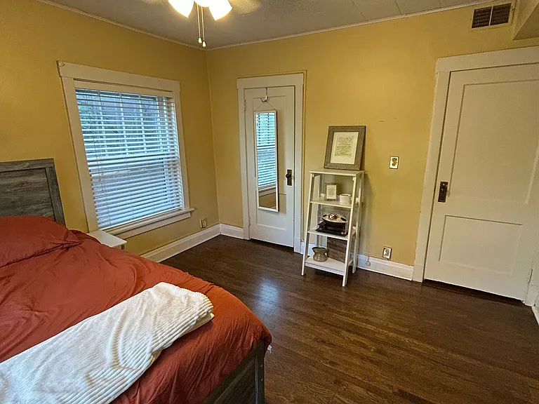 4508 J C Nichols Pkwy #2S — Photo 18