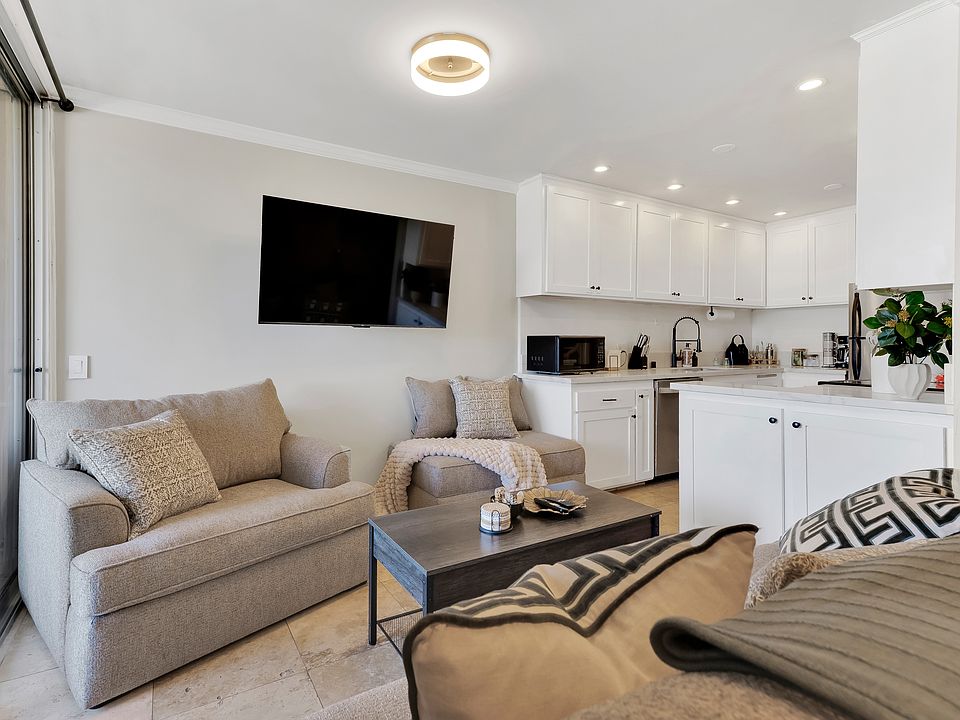 1st image of 5301 Balboa Blvd #2A