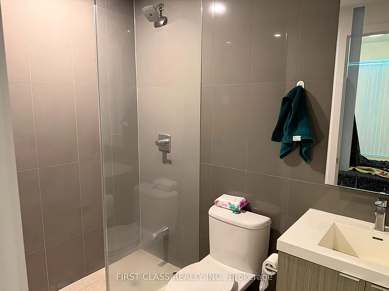 575 Bloor St E #2510 — Photo 9