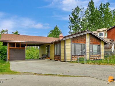 268 Fireoved Dr, Anchorage, AK, 99508