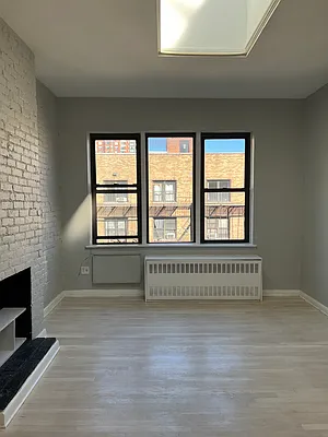 Rented by Cooper & Cooper Real Estate | media 7