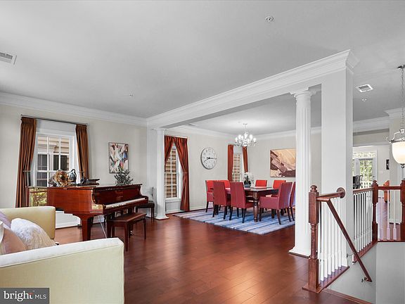 4th image of 575 Whetstone Glen St #575