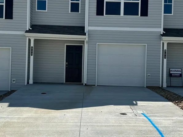 940 Lola Ln, Kingsport, TN 37663