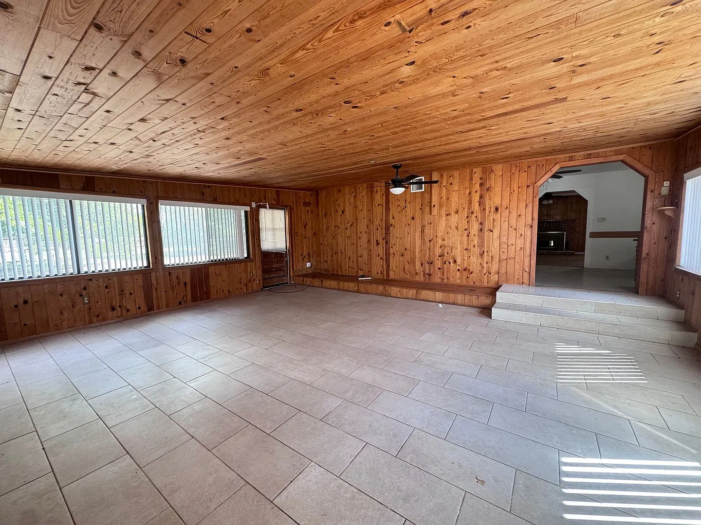 One of A Kind Bosque Farms Home! — Photo 4