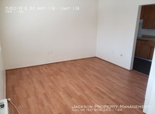 580 W E St APT 19, Colton, CA 92324