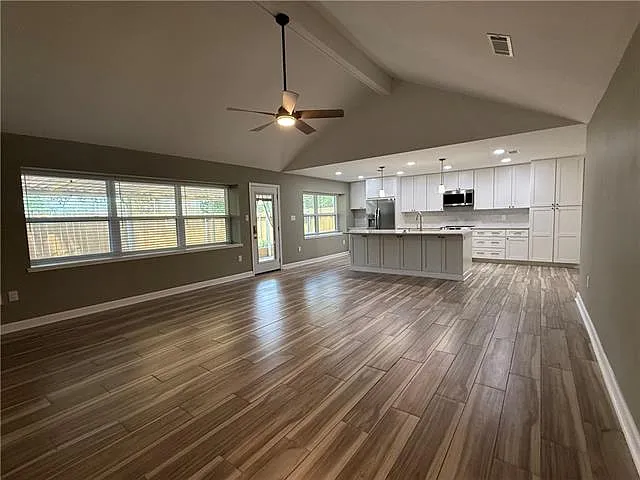 200 Tallwood Dr — Photo 12