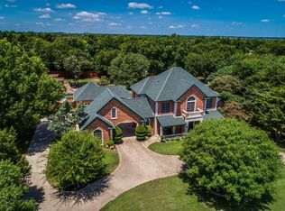 200 Winding Way Ct, Ovilla, TX 75154