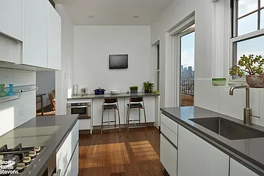 Rented by Brown Harris Stevens