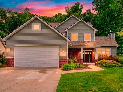 140 Skyline Dr, Howell, MI, 48843