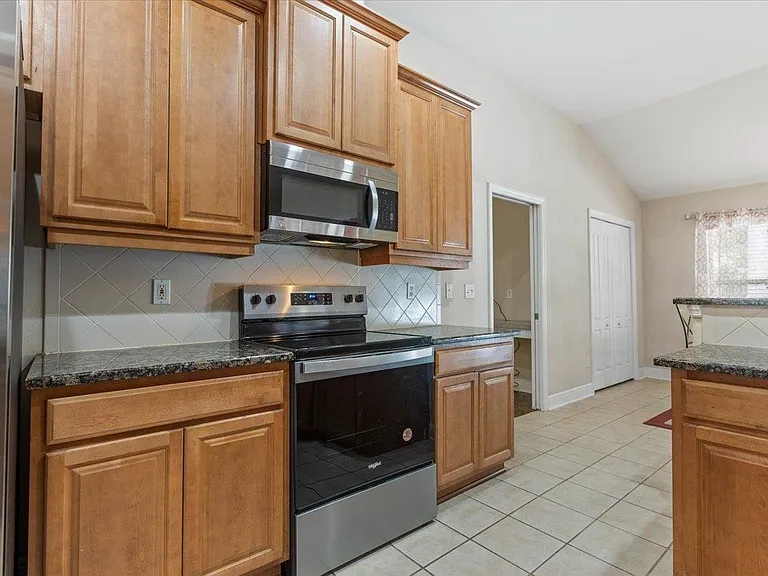 3061 Bidhurst Ct — Photo 9