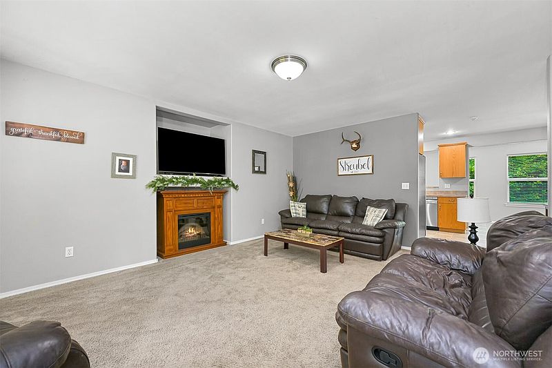 4th image of 1244 Lake Samish Road