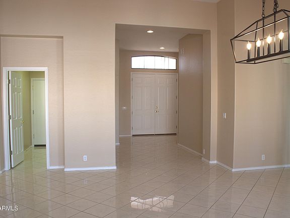 4th image of 1043 S ROCKWELL Street