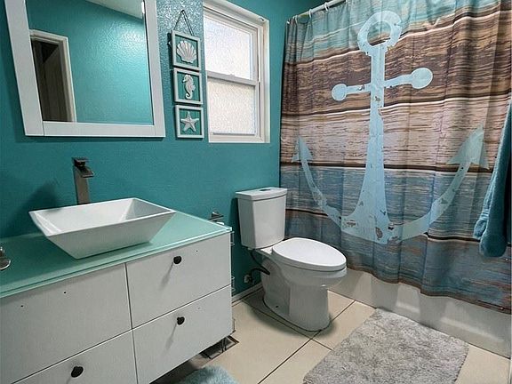 5th image of 12537 Townhill Ct