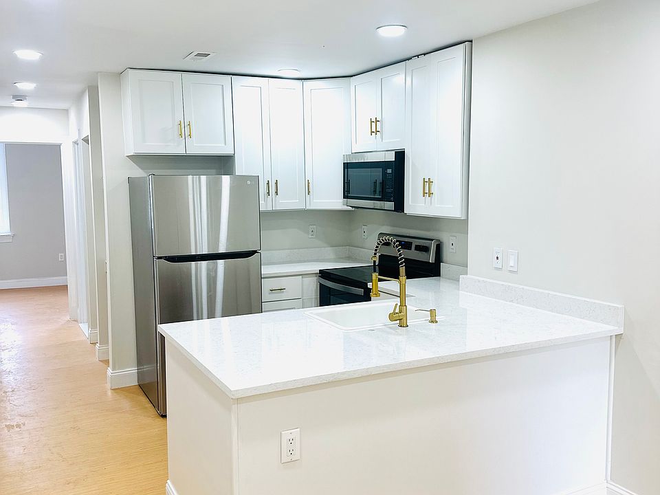 1st image of 406 E North Ave #2