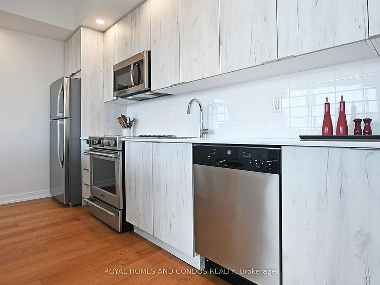 1350 Kingston Rd #602 — Photo 16