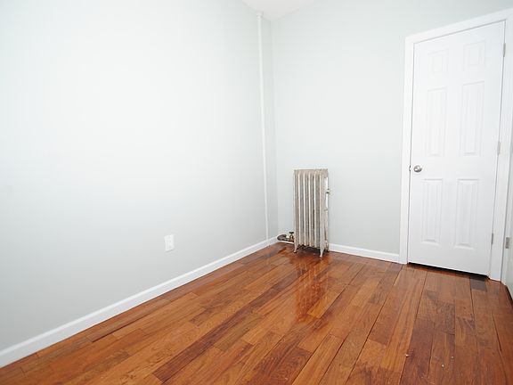 4th image of 289 Bonner Pl APT 5