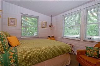 5th image of 3845 Ponchartrain Dr