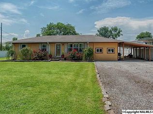 16077 Parker Rd, Athens, AL 35611