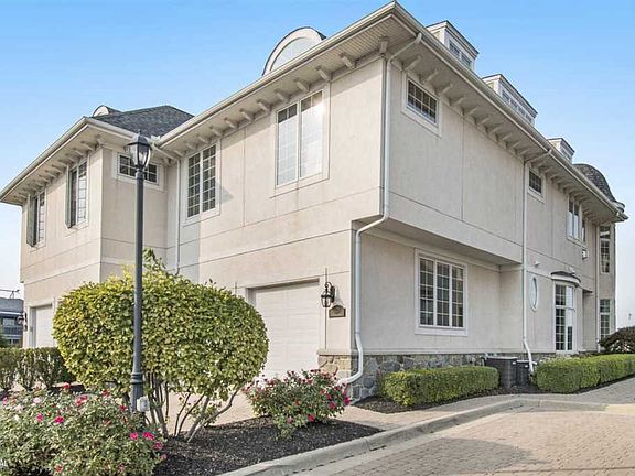 4th image of 33020 Venetian Pointe Dr