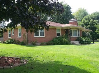 8020 White Cedar Dr, Louisville, KY 40219