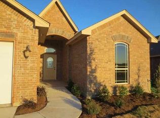 918 SW 79th St, Lawton, OK 73505