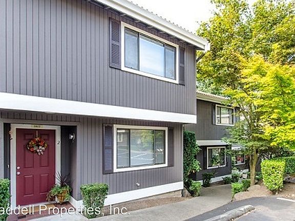 2nd image of 11428 NE 67th St #10
