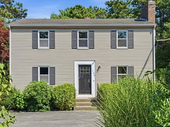 106 Bourne Rd, Plymouth, MA 02360