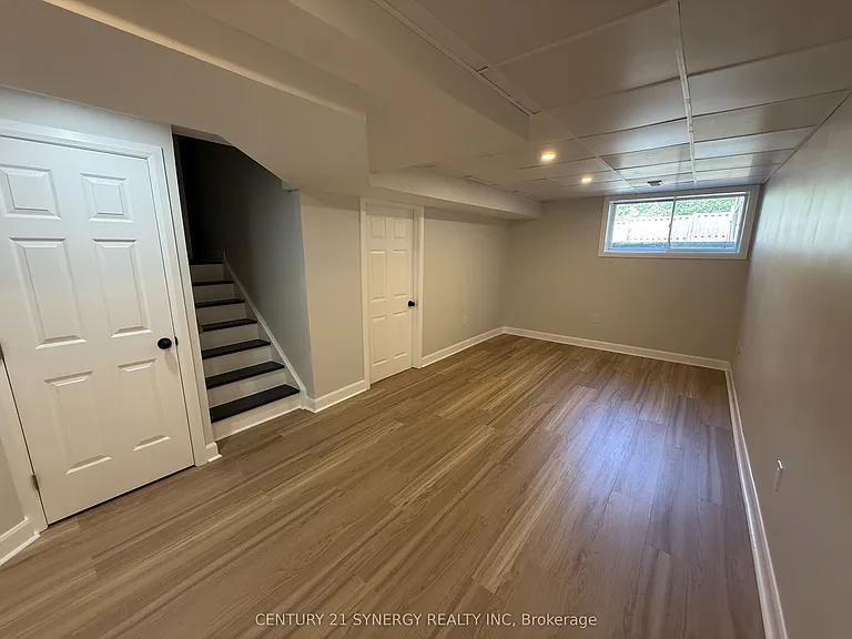 551 Wild Shore Cres — Photo 11