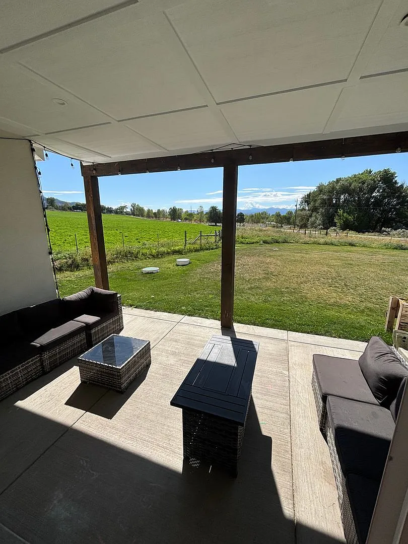 Four Bedroom Two Bath Home on Silt Mesa — Photo 3