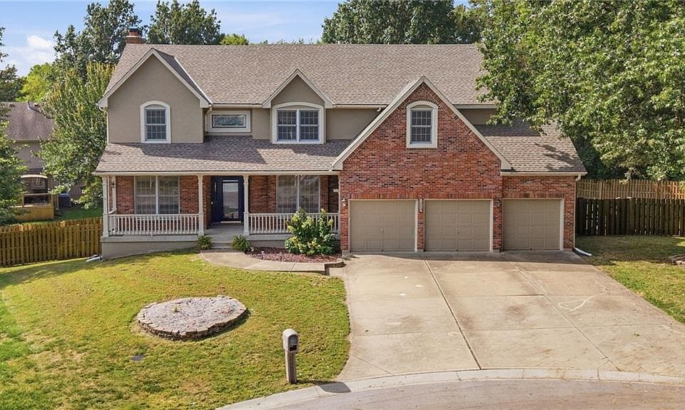 1st image of 1005 Royal Ct